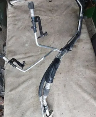 Air conditioning (A/C) pipe/hose