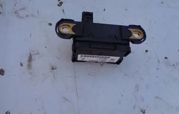 Mitsubishi Grandis ESP acceleration yaw rate sensor 4670A281