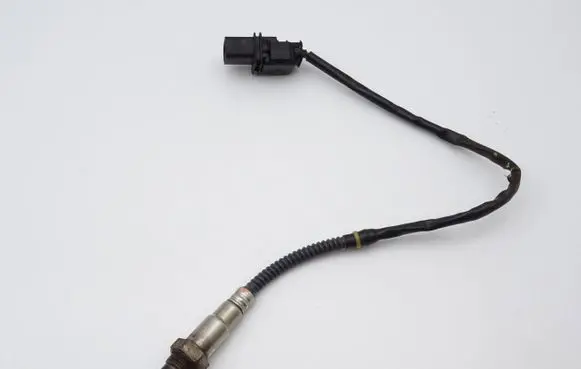 Volkswagen Polo Lambda probe sensor 045906262 0281004064
