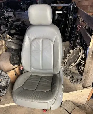 Audi A3 S3 8V Front driver seat 5Q4881105E 40064870 102928439101