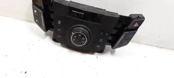 Hyundai i40 Climate control unit 972503ZXXX 972503ZRG0 5424