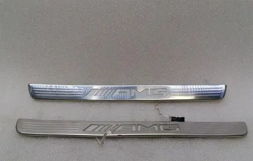 Mercedes-Benz GLE AMG (W166 - C292) Front door trim (molding) A1666808901