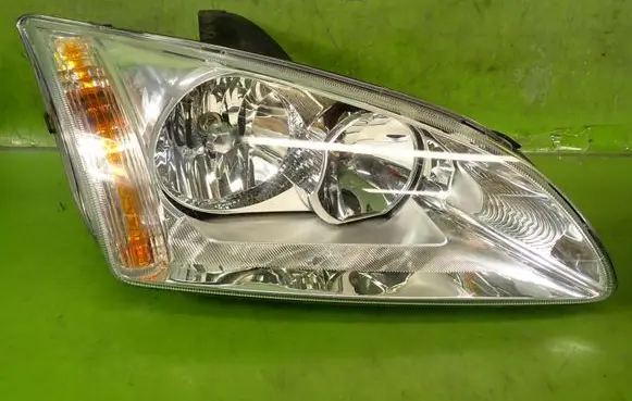 Ford Focus Headlight/headlamp 4M51-13W029-AF
