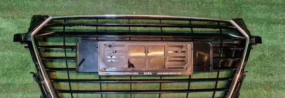 Audi TT TTS RS Mk3 8S Front bumper upper radiator grill Auditt