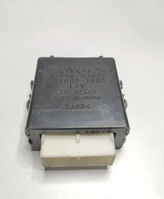 Toyota RAV 4 (XA30) Window wiper relay 8594042020 4230001000
