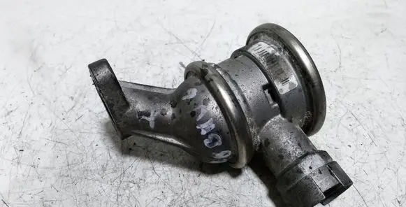 BMW 6 E63 E64 EGR valve 72823801