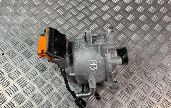 Hyundai Santa Fe Generator/alternator 373902M900