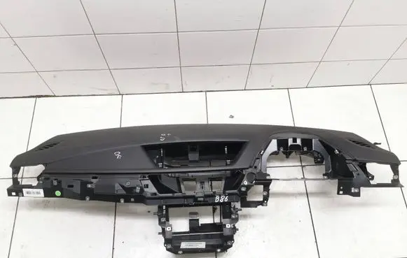 BMW X1 E84 Dashboard 56085715 2991240 1851943