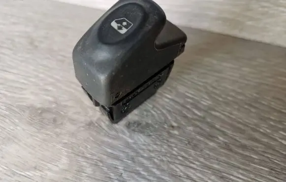 Renault Scenic I Electric window control switch 838099G
