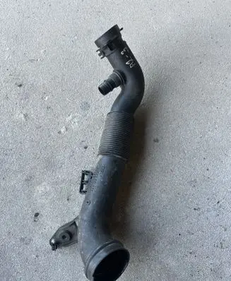 Audi A2 Air intake hose/pipe 8Z0129654T