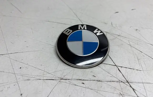 BMW 2 F22 F23 Manufacturer badge logo/emblem 8219237