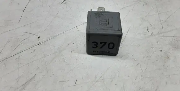 Audi Q7 4L Other relay 8D0951253