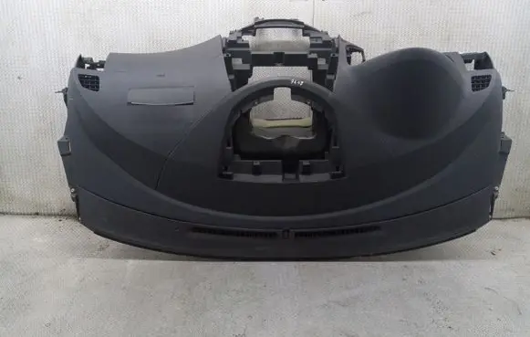 Mitsubishi Grandis Dashboard MN151975