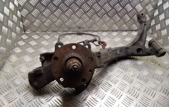 Audi A4 S4 B5 8D Front wheel hub spindle knuckle 8D0407258