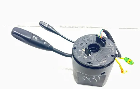 Mercedes-Benz CLC CL203 Wiper turn signal indicator stalk/switch A2035409745