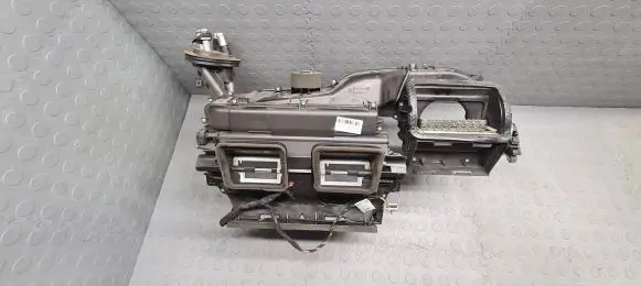 BMW 1 E81 E87 Interior heater climate box assembly 9197710 9226602 992841A