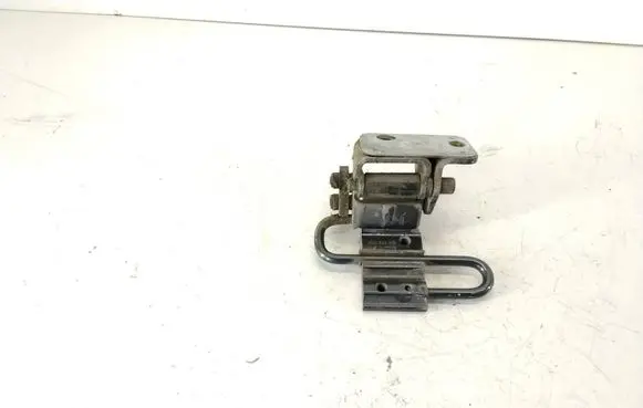 Audi A6 S6 C6 4F Rear door lower hinge 8E0833412