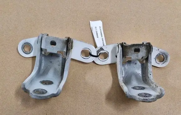 Hyundai Tucson TL Front door hinge set 
