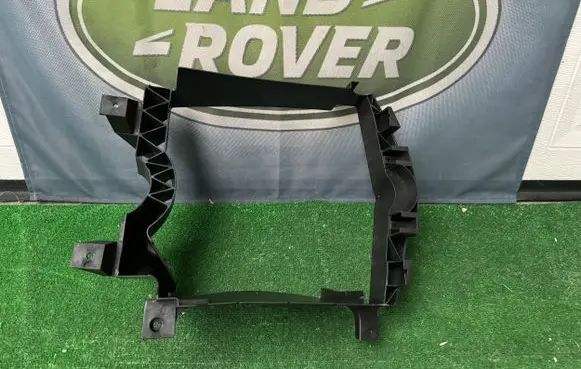 Land Rover Range Rover L405 Radiator mount bracket LR034578