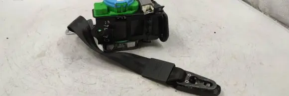 Audi A4 S4 B8 8K Front seatbelt 305797410