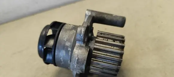 Seat Toledo III (5P) Water pump B2135505S