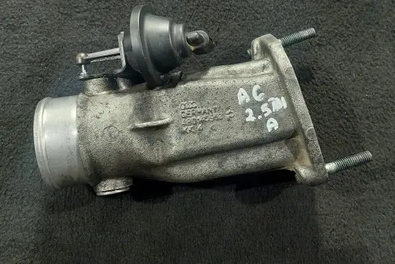 Audi A6 S6 C5 4B Throttle valve