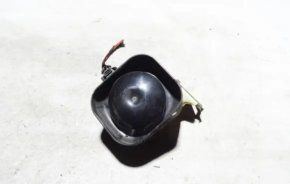 Audi A4 S4 B6 8E 8H Alarm system siren 8L0951605