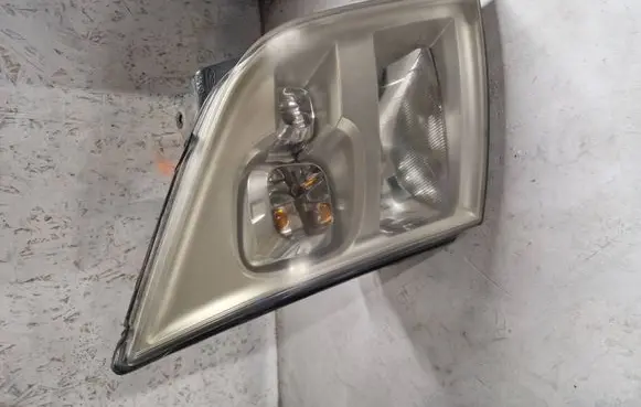 Ford Transit Headlight/headlamp 6C1113W029DD