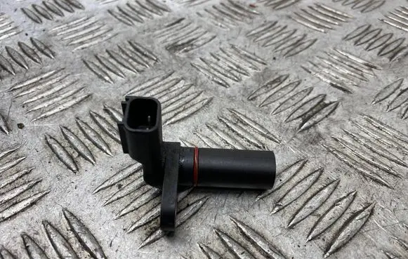 Ford Mustang V Camshaft position sensor AT4E6B288AA