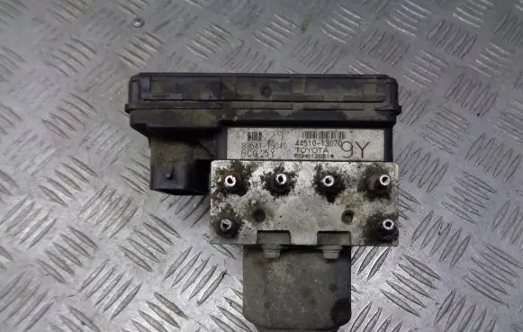 Toyota Corolla Verso E121 ABS Pump 44510-13070