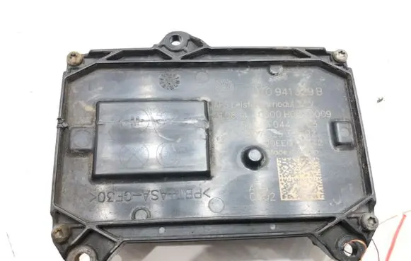 Skoda Octavia Mk3 (5E) Voltage converter/converter module 1T0941329B