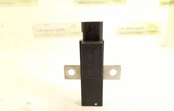 Mercedes-Benz C AMG W205 Cruise control relay 0035421819 A0035421819