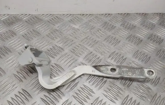 Audi A1 Tailgate/trunk/boot hinge 8X3827300A