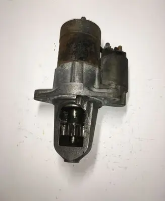 Nissan X-Trail T30 Starter motor