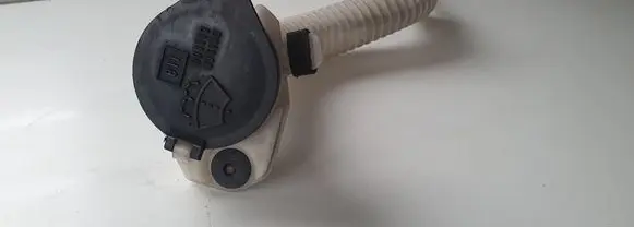 Toyota RAV 4 (XA30) Window washer liquid tank fill tube 
