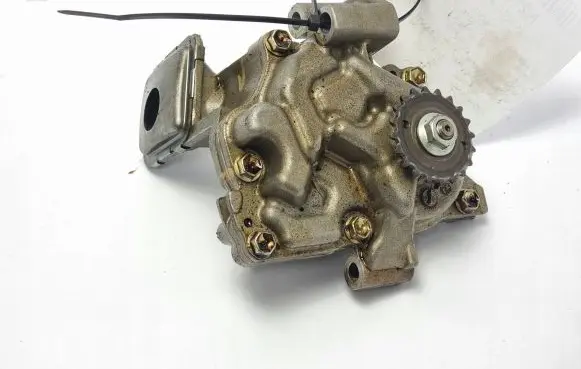 Toyota Auris E180 Oil pump 