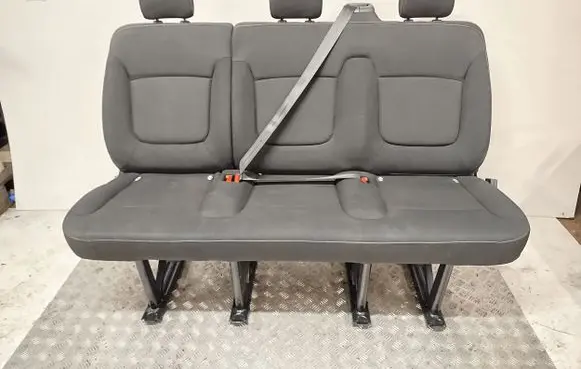 Renault Trafic III (X82) Second row seats 