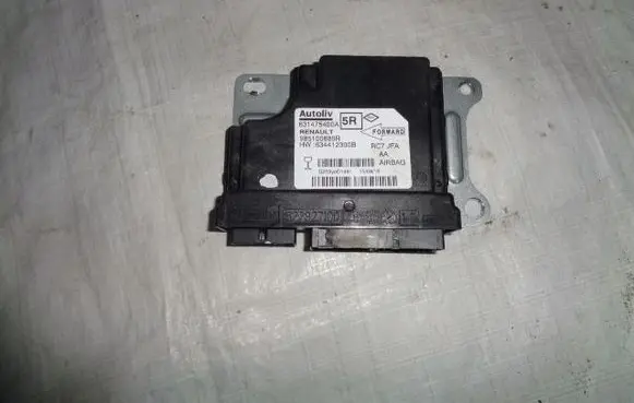Renault Scenic IV - Grand scenic IV Airbag control unit/module 985100889R