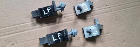 Front door hinge set