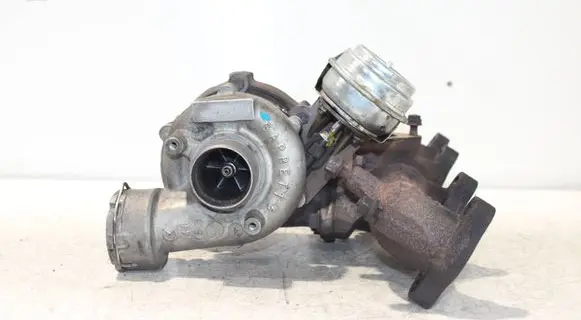 Audi A4 S4 B7 8E 8H Turbo 038145702G GT1749VA 717858