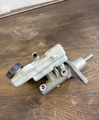 Renault Master III Master brake cylinder 03350890491
