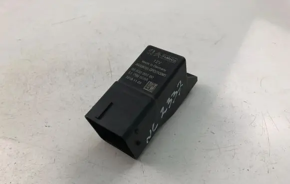 Peugeot 3008 I Other relay 9803299780