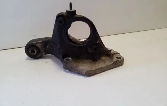Citroen C4 Grand Picasso Driveshaft support bearing bracket 9674067780