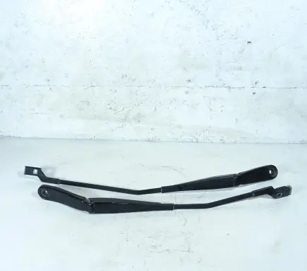 Volvo S80 Front wiper blade arm 30796036