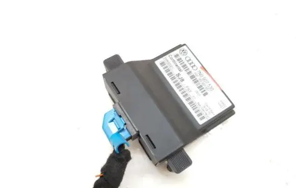 Skoda Octavia Mk2 (1Z) Door control unit/module 7N0907530