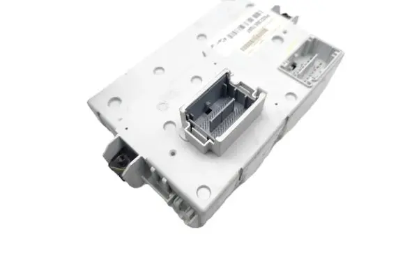 Jeep Cherokee Fuse module P68236670AF