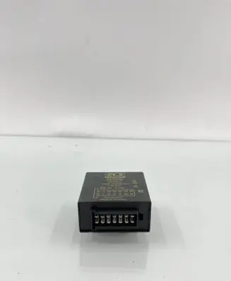 Mercedes-Benz E W212 Tow bar trailer control unit/module 5F008V0101 5F008 10R053284