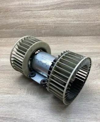 BMW 5 E39 Heater fan/blower 8372493 5399533900