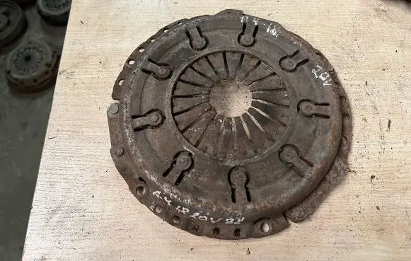 Audi A4 S4 B5 8D Pressure plate 