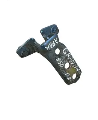Mitsubishi Grandis Front door lower hinge 